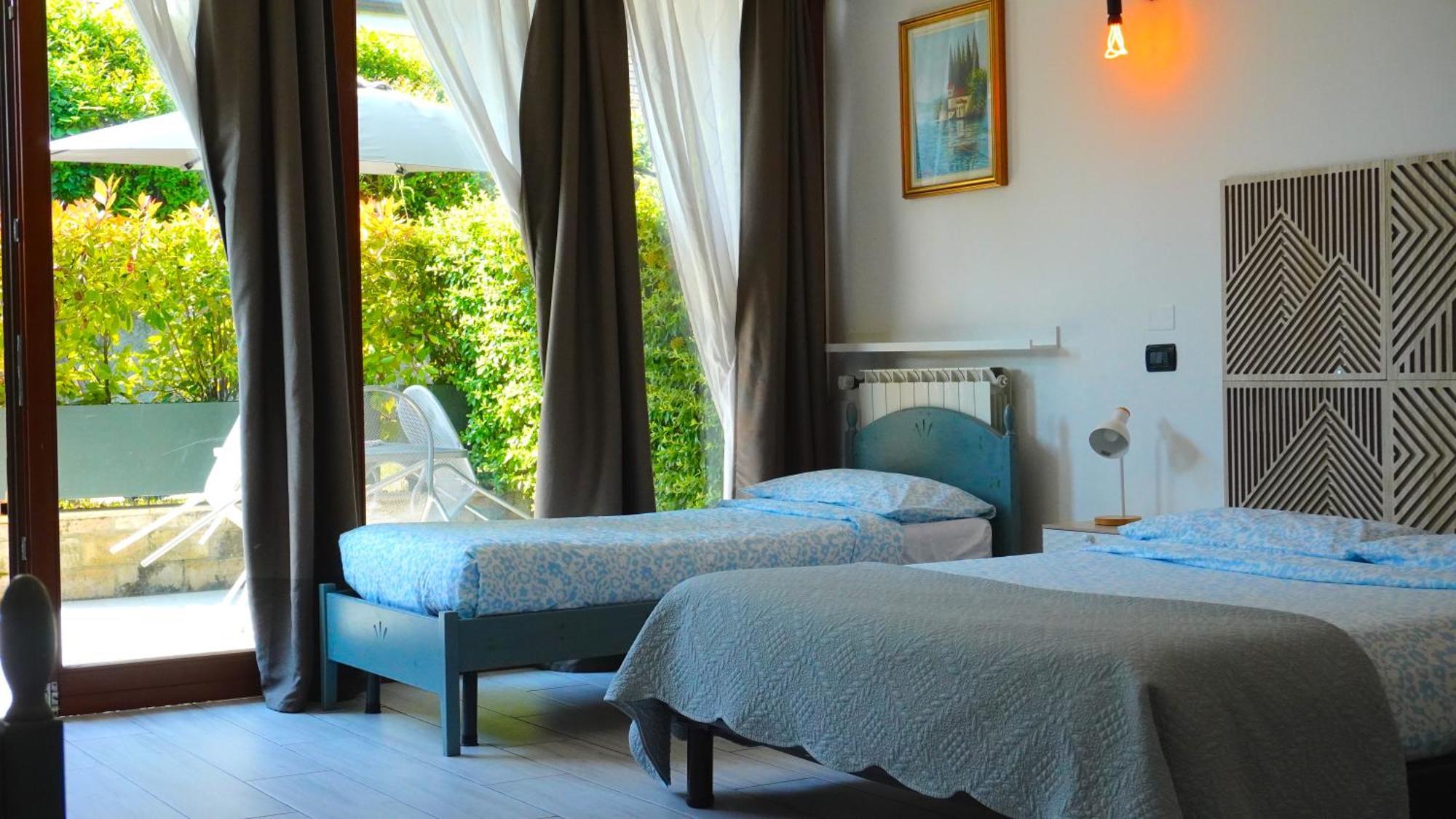 Case vacanza le vele Desenzano del Garda Esterno foto